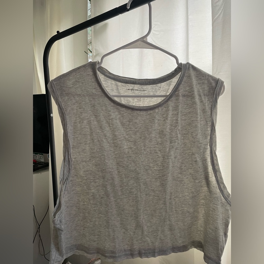 cropped muscle tank